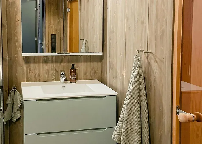 Modern By The Trails At Fagerhoy