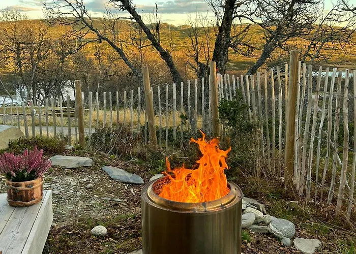 Modern By The Trails At Fagerhoy Ferienhaus